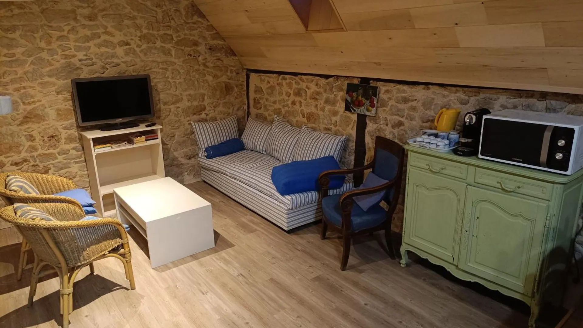 Holiday home La Terrasse Bleue, Havre De Paix Avec Vue Sur Le Cele, A 15 Min De Figeac Villa Corn